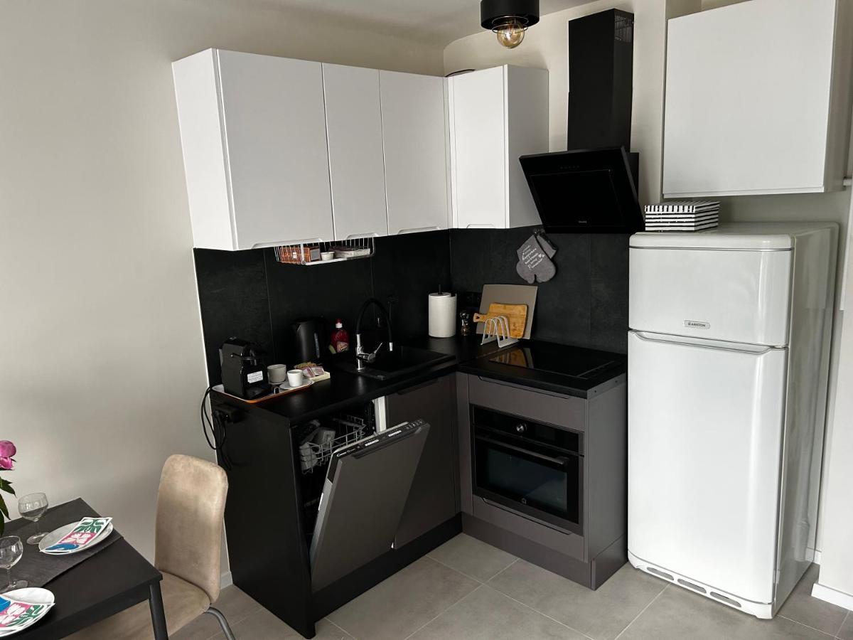 Sky Apartment Comfy Suite Pereca Varsovie Extérieur photo
