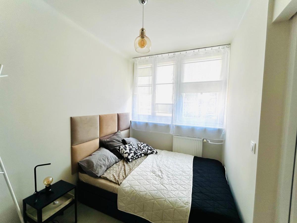 Sky Apartment Comfy Suite Pereca Varsovie Extérieur photo